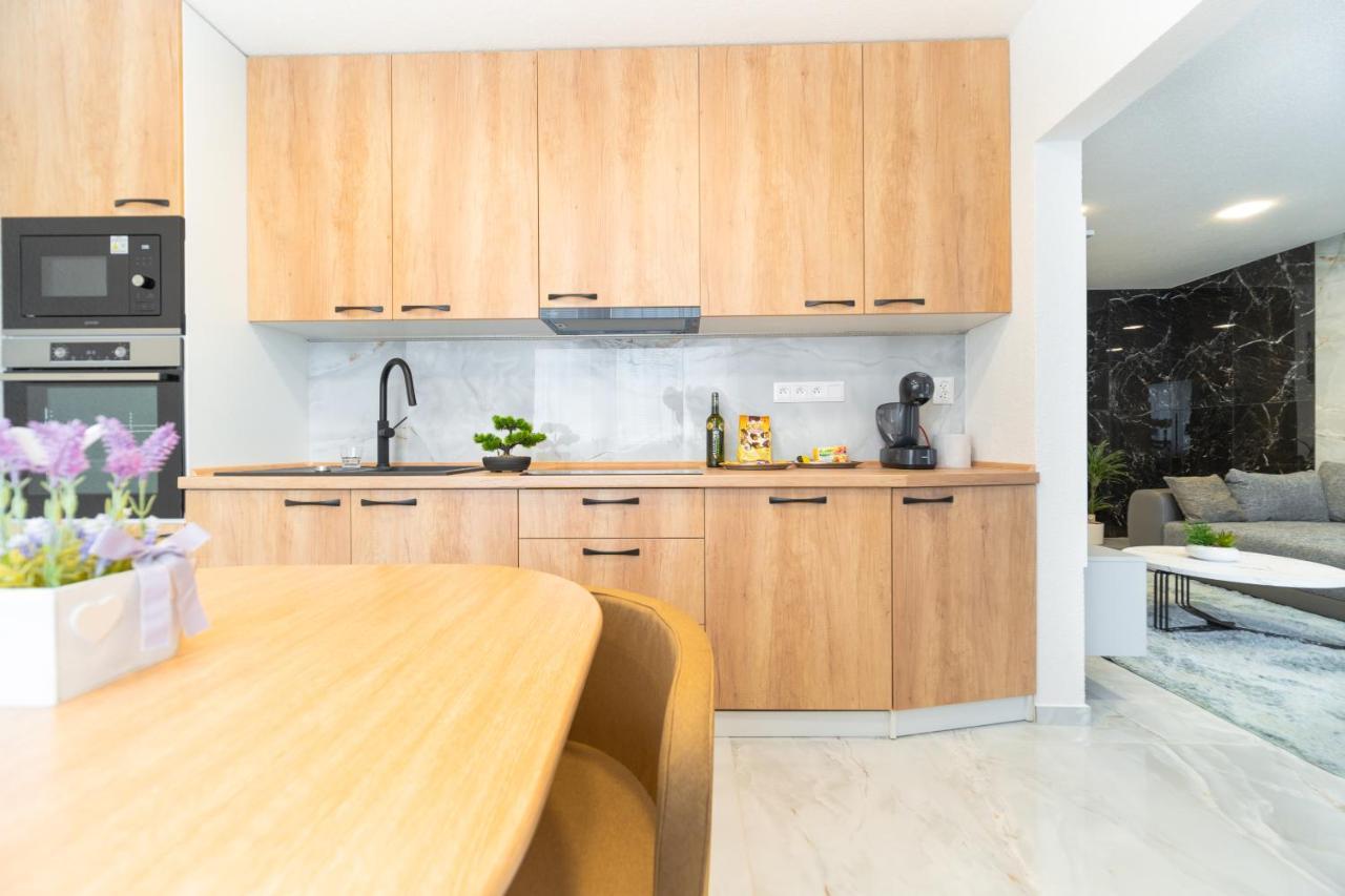 Apartman Discreet Kysucke Nove Mesto Exterior photo