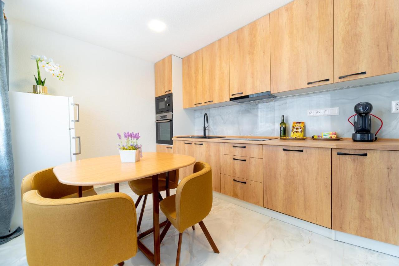 Apartman Discreet Kysucke Nove Mesto Exterior photo